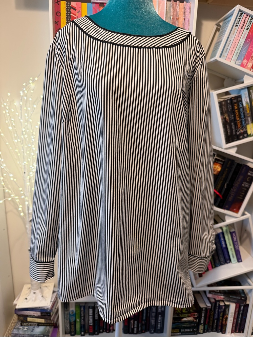 Talbots Striped Black & White Long-Sleeve Women's Top